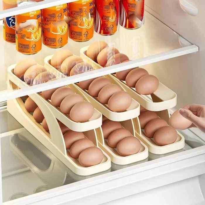 Automatically Rolling Egg Holder